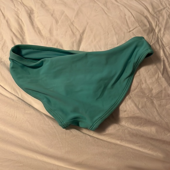 Oldnavy swim bottoms - Picture 2 of 2